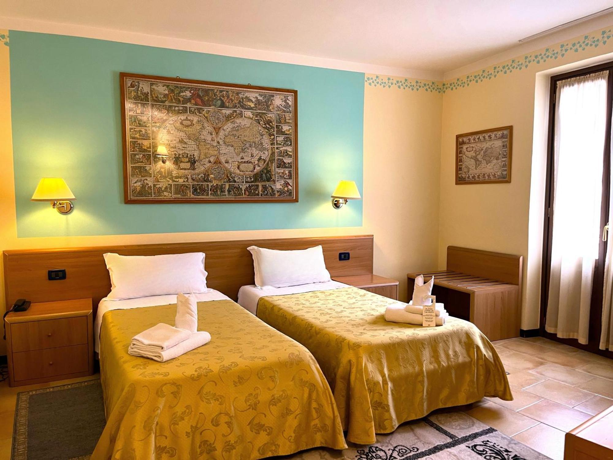 Hotel Susa Buitenkant foto