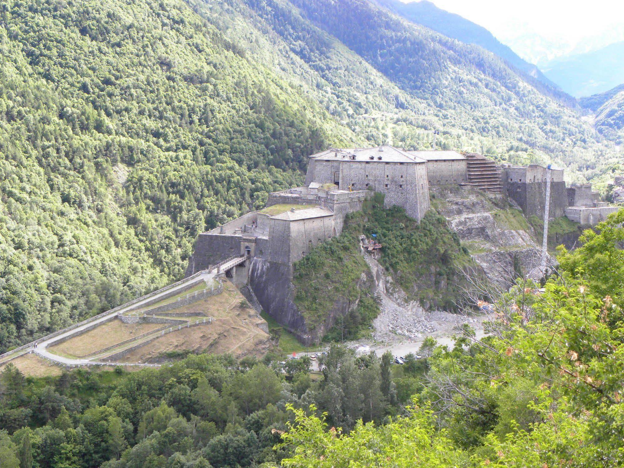 Hotel Susa Buitenkant foto